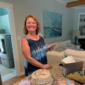 Meet your Posher, April